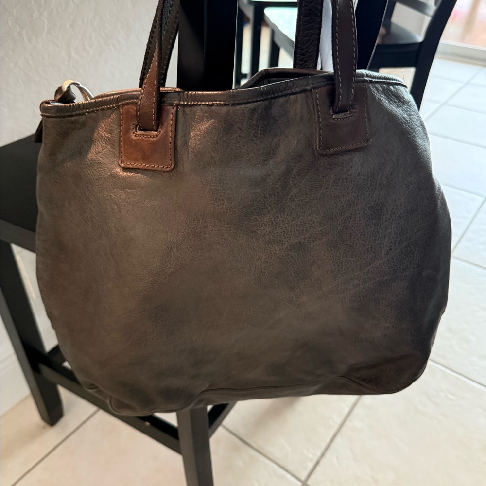 Viva La Difference Chic Dark Brown Leather Shoulder Bag